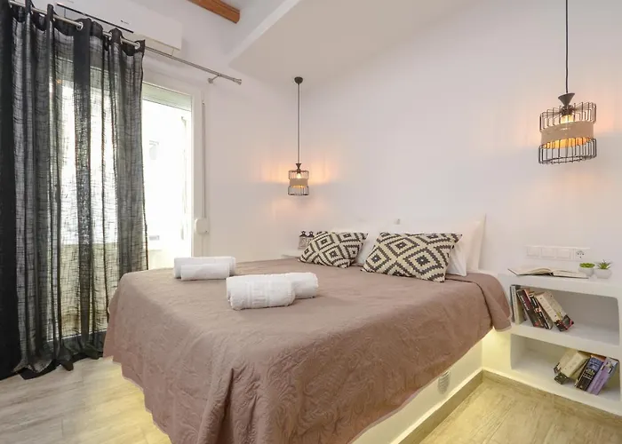 Saint George * Naxos City